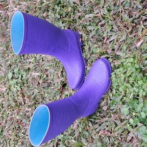 UGG Wilshire Purple Rain Boots